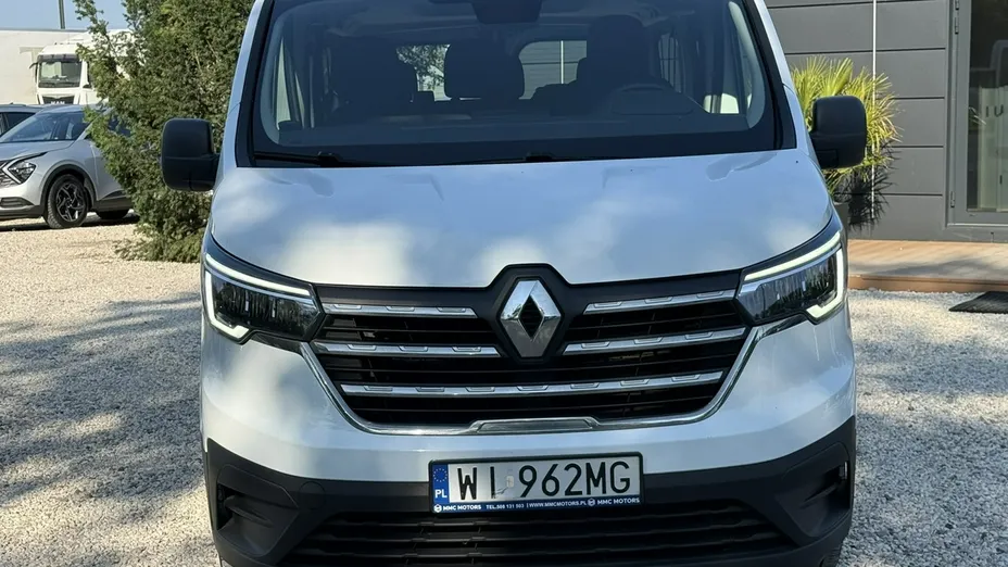RENAULT Trafic -