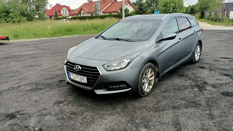 HYUNDAI i40 -