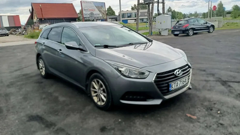 HYUNDAI i40 -