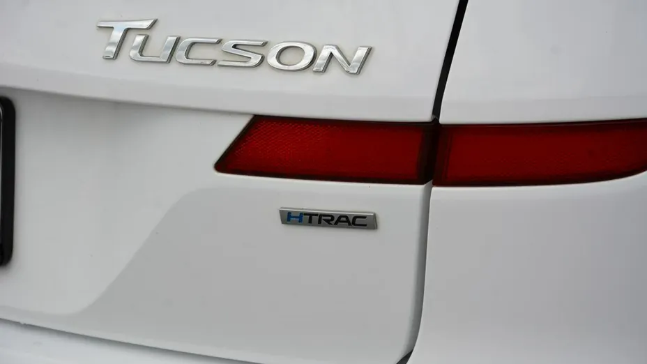 HYUNDAI Tucson -
