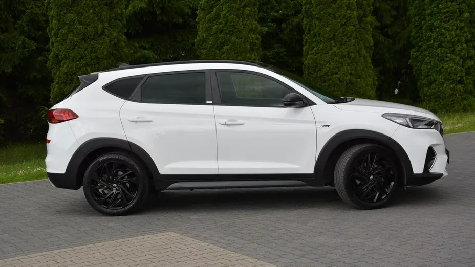 HYUNDAI Tucson -