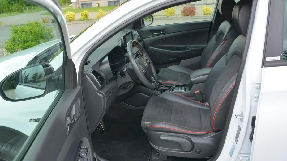 HYUNDAI Tucson -