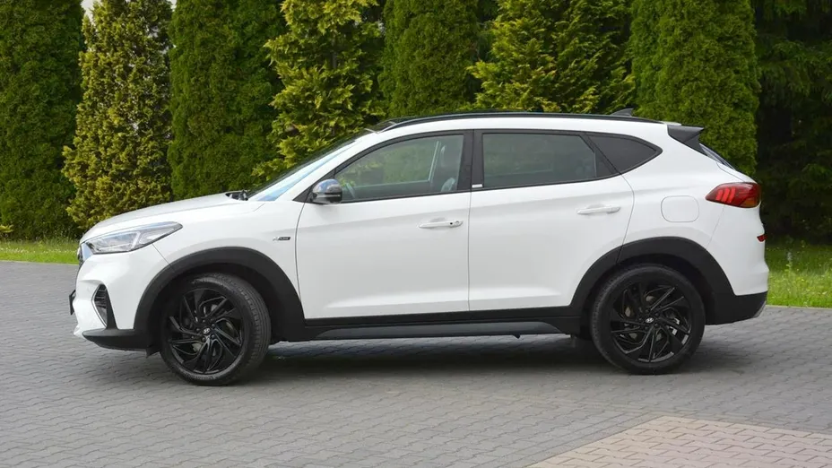 HYUNDAI Tucson -