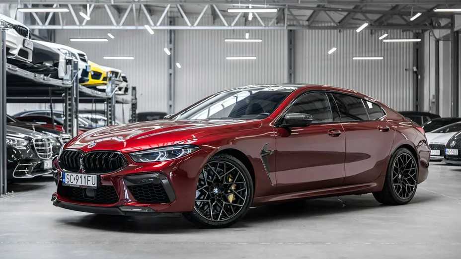 BMW M8 -