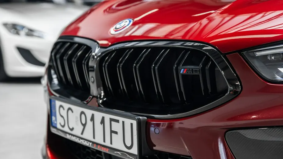 BMW M8 -