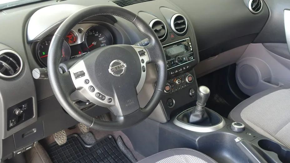 NISSAN Qashqai+2 -
