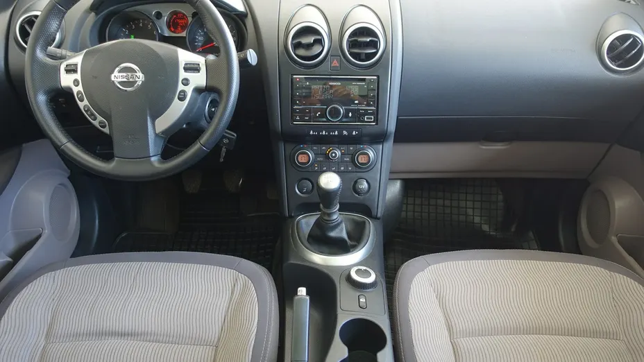 NISSAN Qashqai+2 -