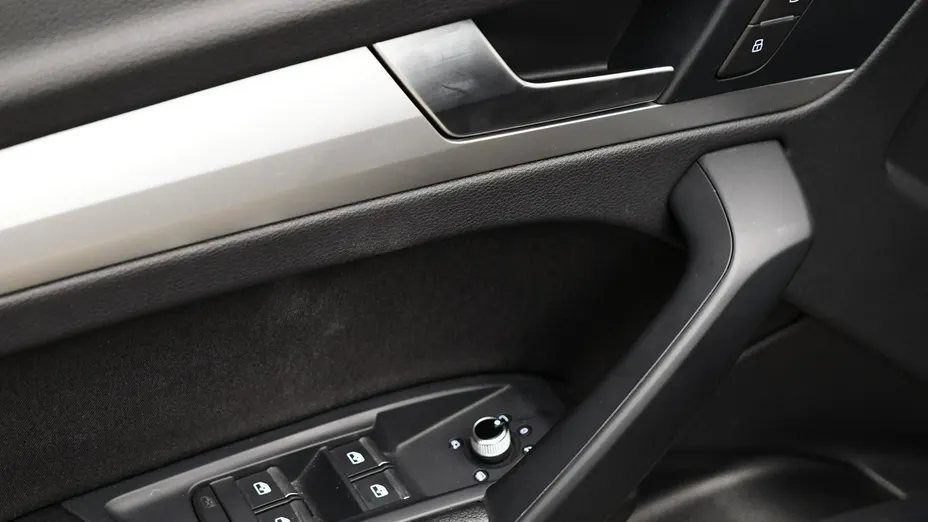 AUDI Q5 -