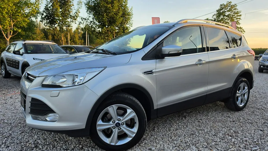 FORD Kuga -