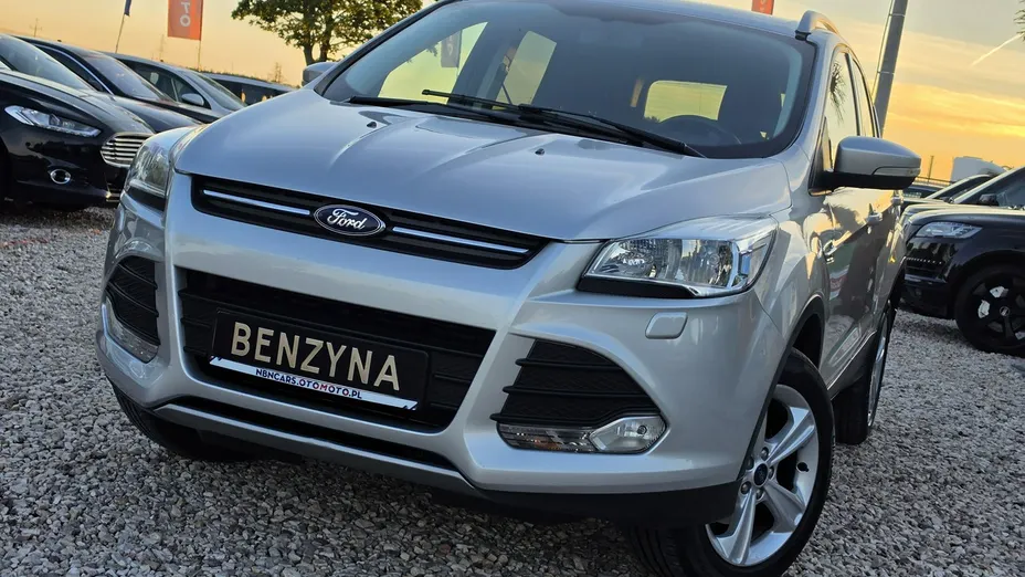 FORD Kuga -