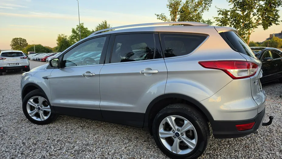 FORD Kuga -