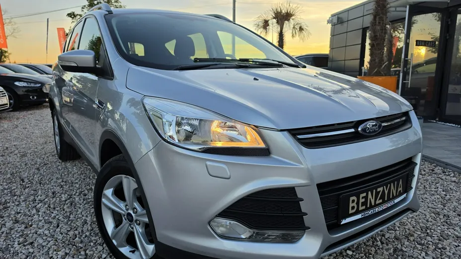 FORD Kuga -