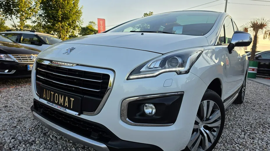 PEUGEOT 3008 -