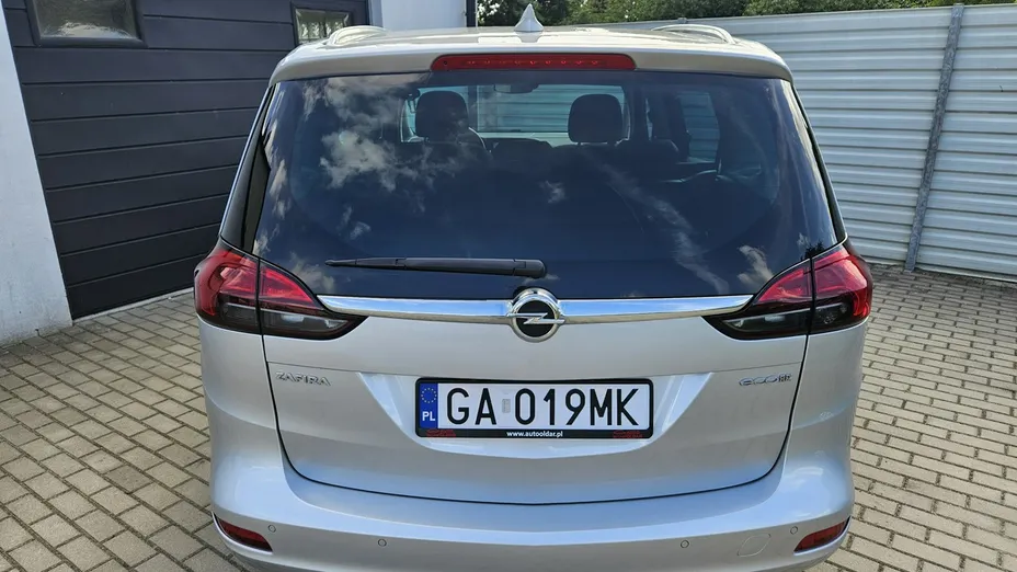 OPEL Zafira -
