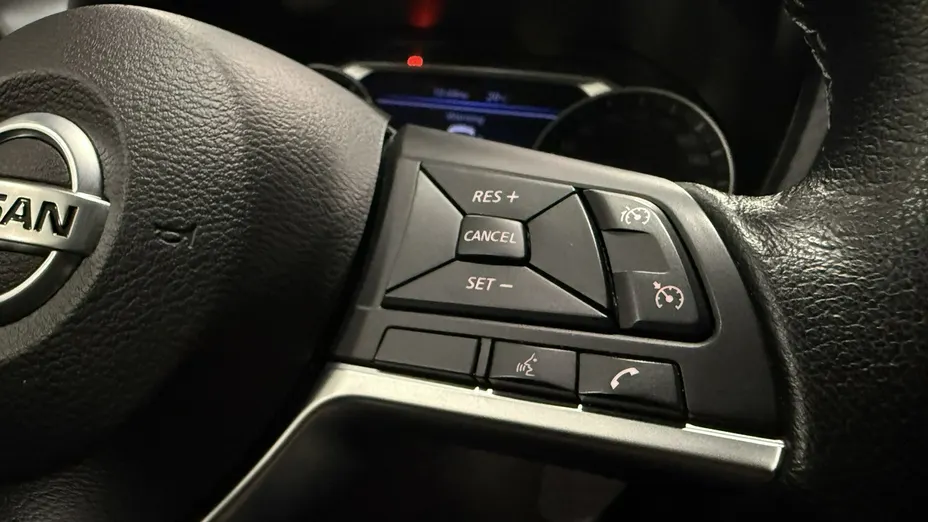 NISSAN Juke -