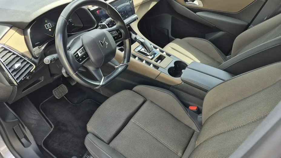CITROEN DS7 -