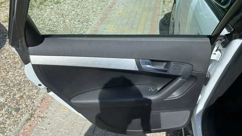 AUDI A4 -