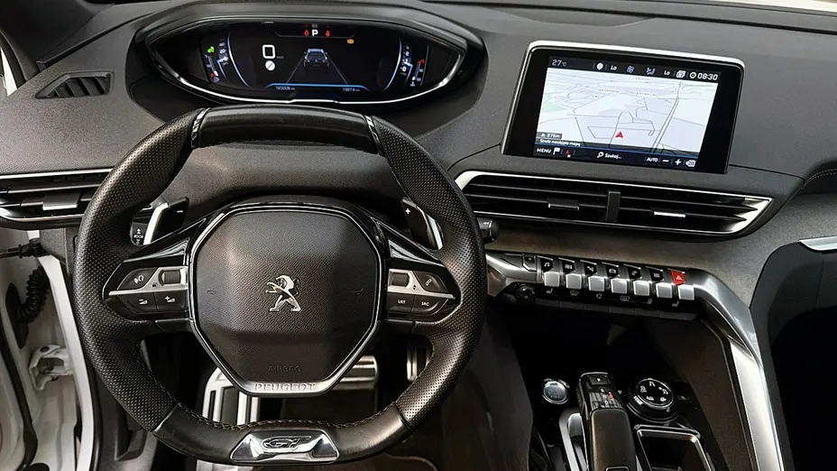 PEUGEOT 5008 -