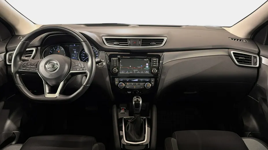 NISSAN Qashqai -