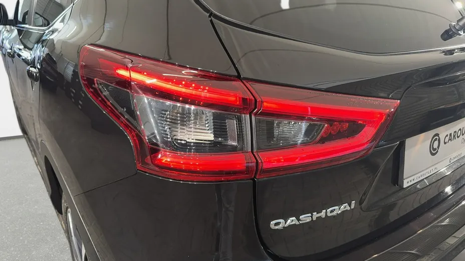 NISSAN Qashqai -