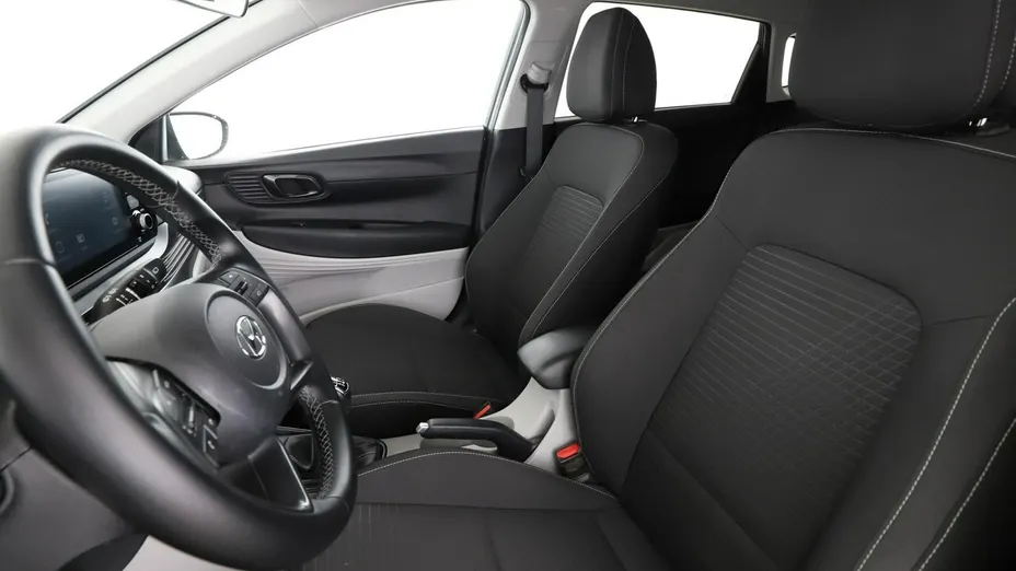 HYUNDAI i20 -