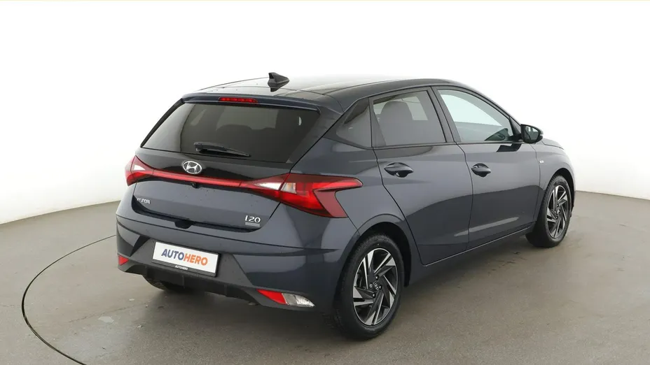 HYUNDAI i20 -