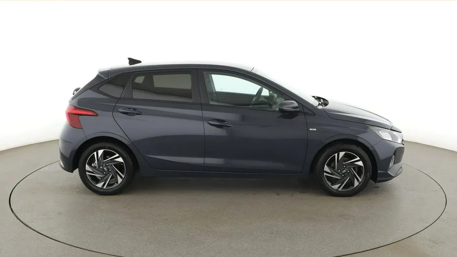 HYUNDAI i20 -