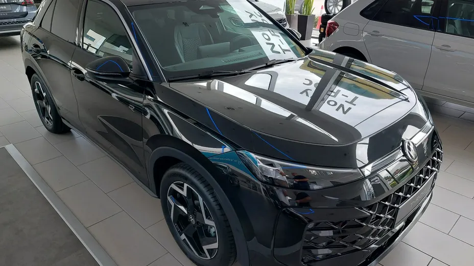 VOLKSWAGEN T-ROC -