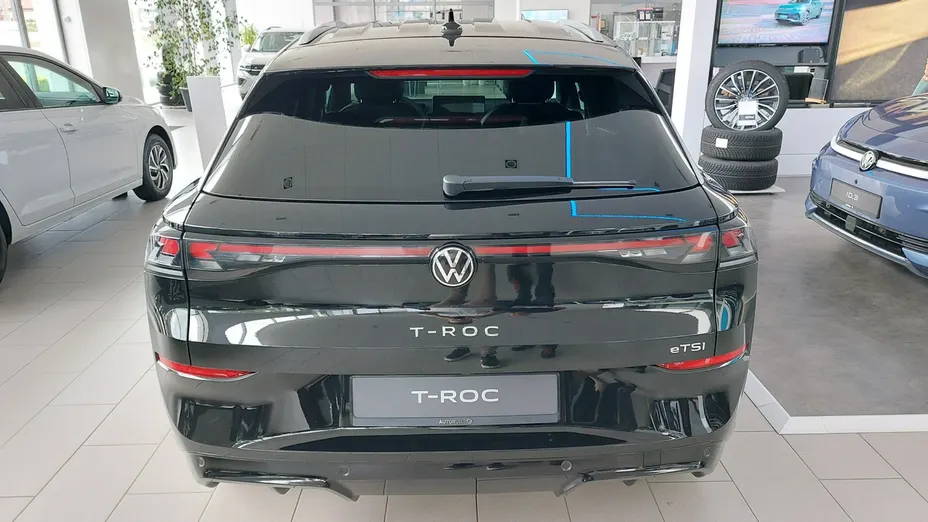 VOLKSWAGEN T-ROC -