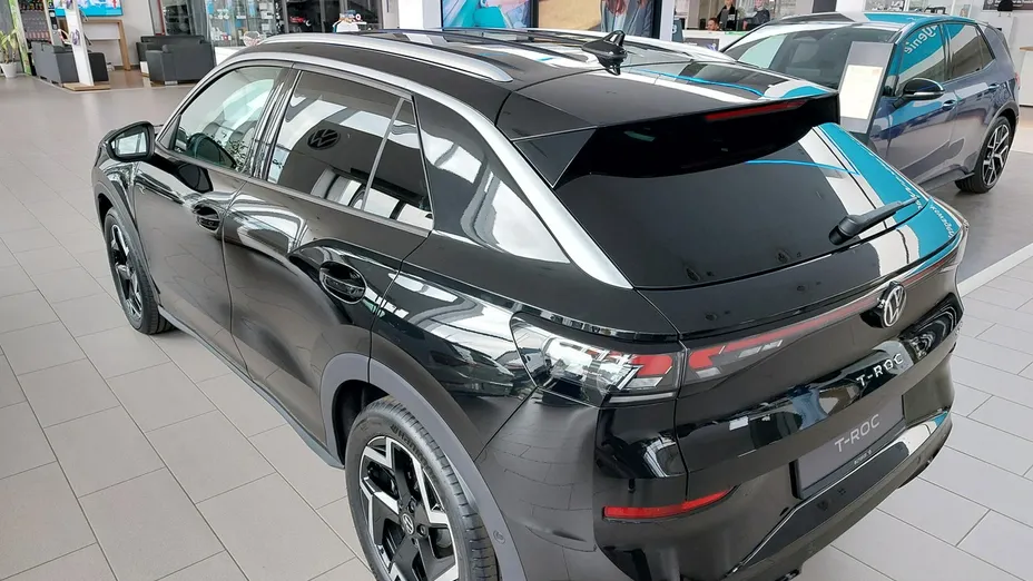 VOLKSWAGEN T-ROC -