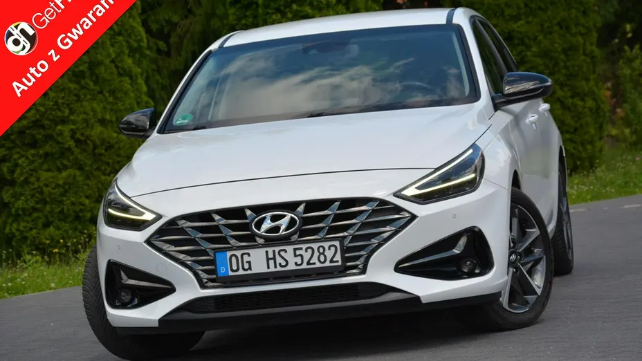 HYUNDAI i30 -