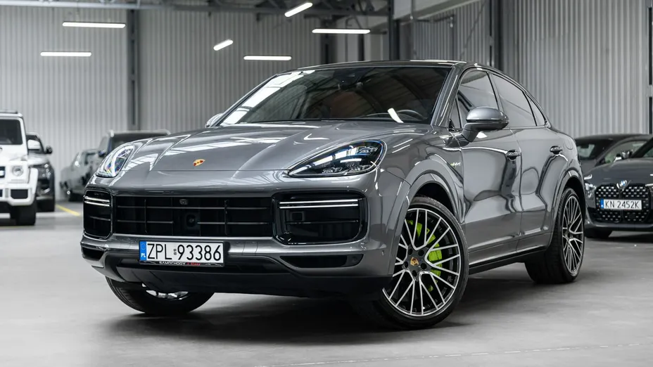 PORSCHE Cayenne -
