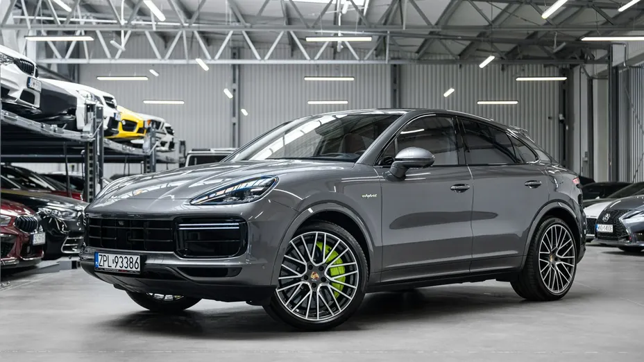 PORSCHE Cayenne -