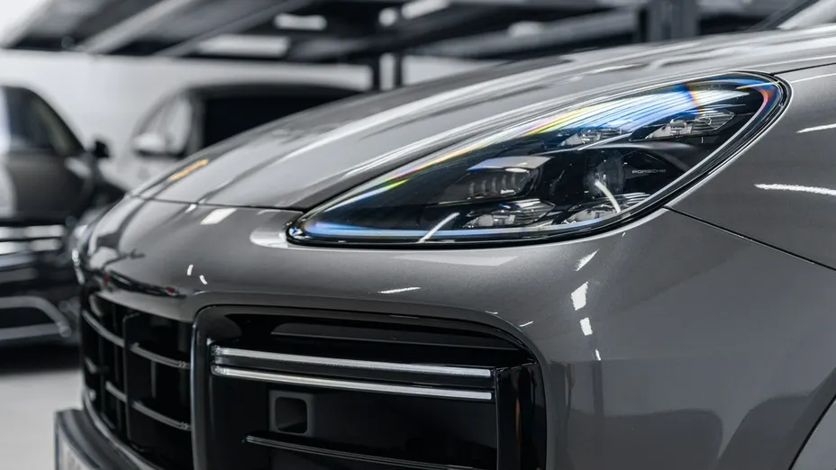 PORSCHE Cayenne -