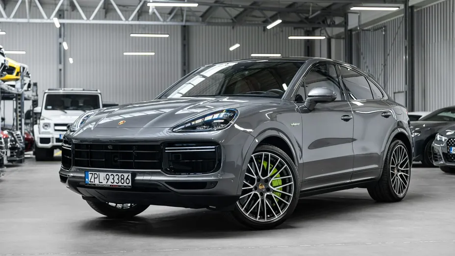 PORSCHE Cayenne -