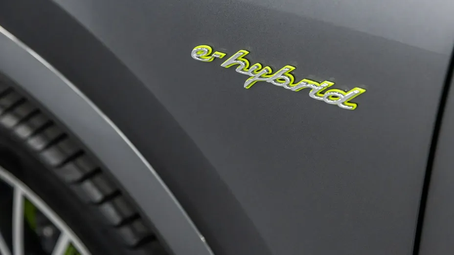 PORSCHE Cayenne -