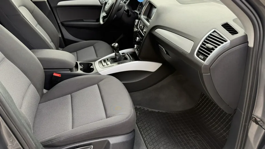 AUDI Q5 -