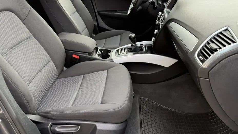AUDI Q5 -