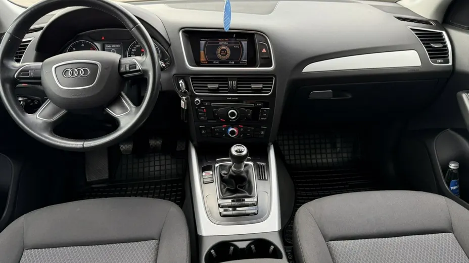 AUDI Q5 -