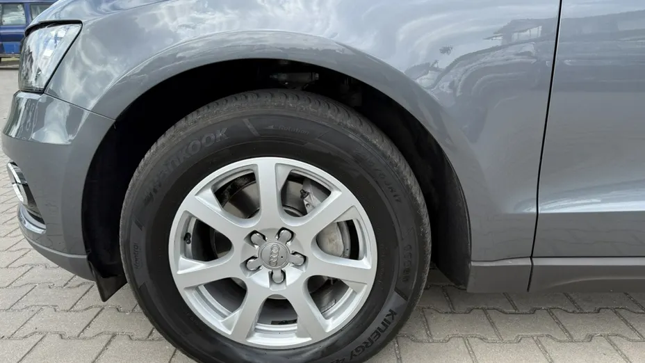 AUDI Q5 -