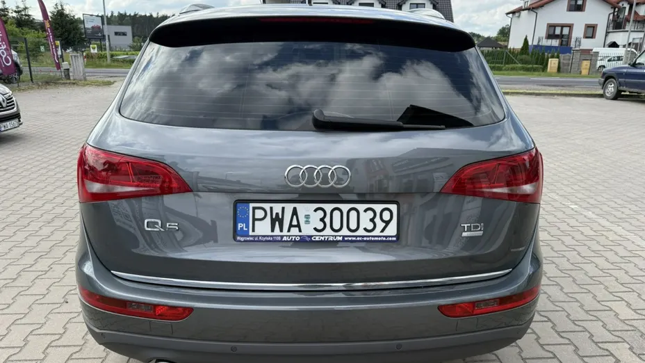 AUDI Q5 -