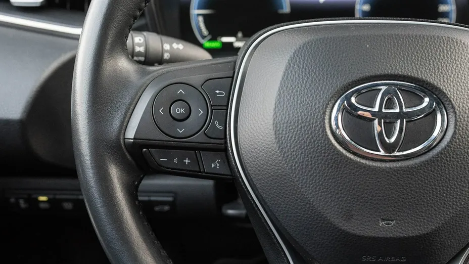TOYOTA Corolla -