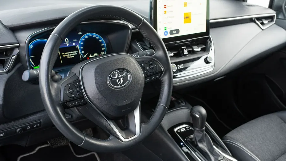 TOYOTA Corolla -