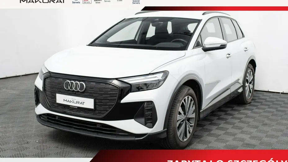 AUDI Q4 e-tron -