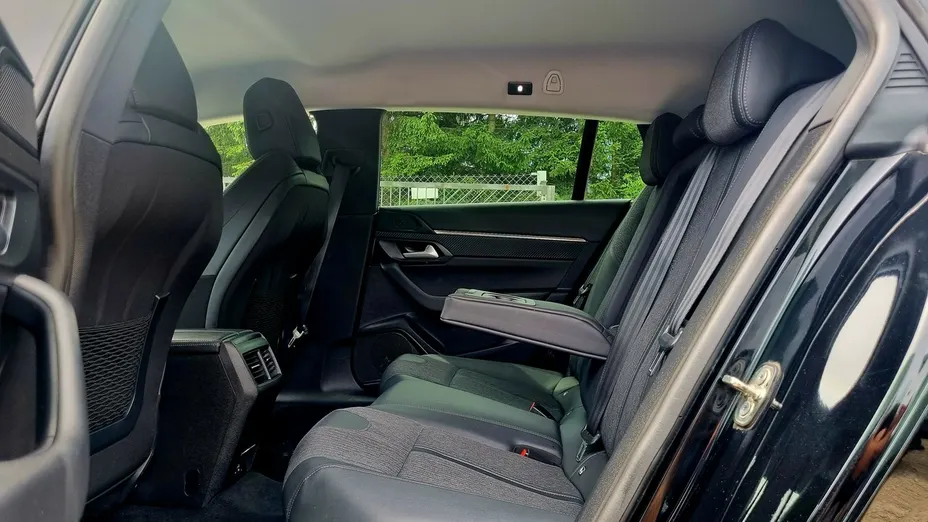 PEUGEOT 508 -