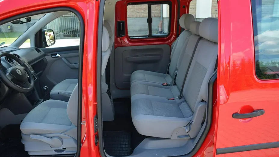 VOLKSWAGEN Caddy -