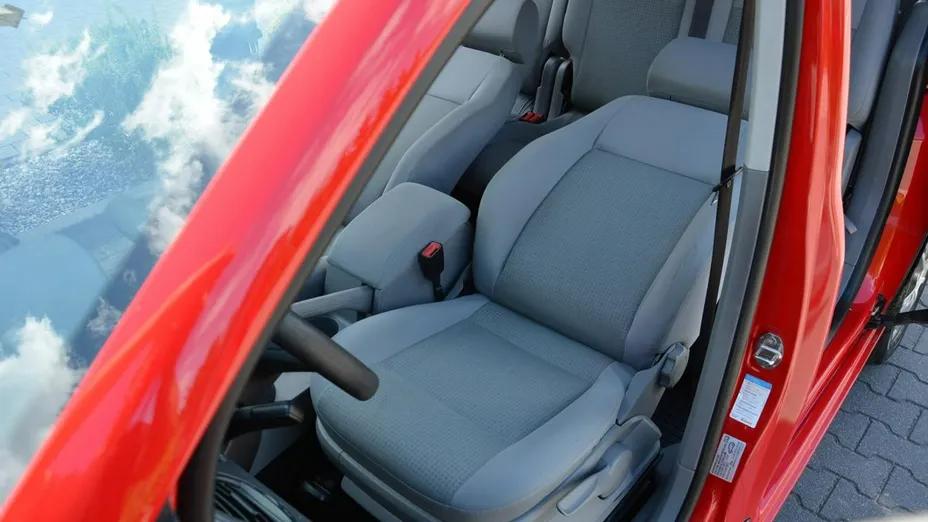VOLKSWAGEN Caddy -