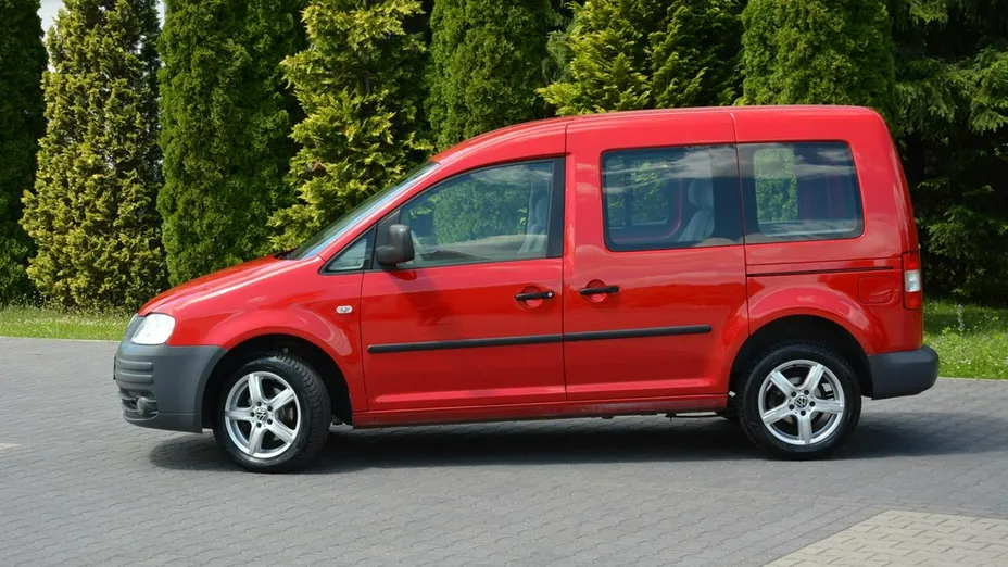 VOLKSWAGEN Caddy -