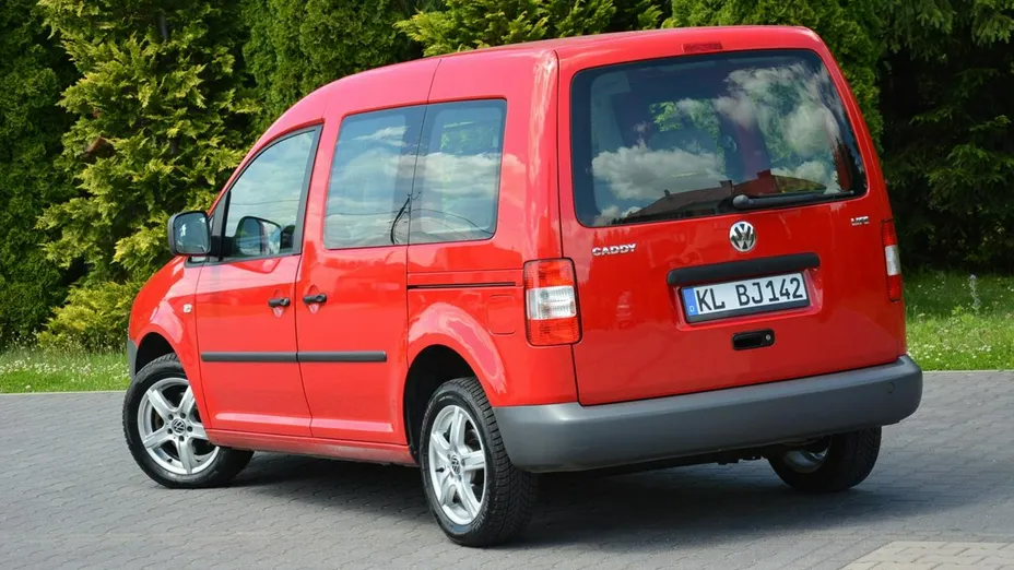 VOLKSWAGEN Caddy -
