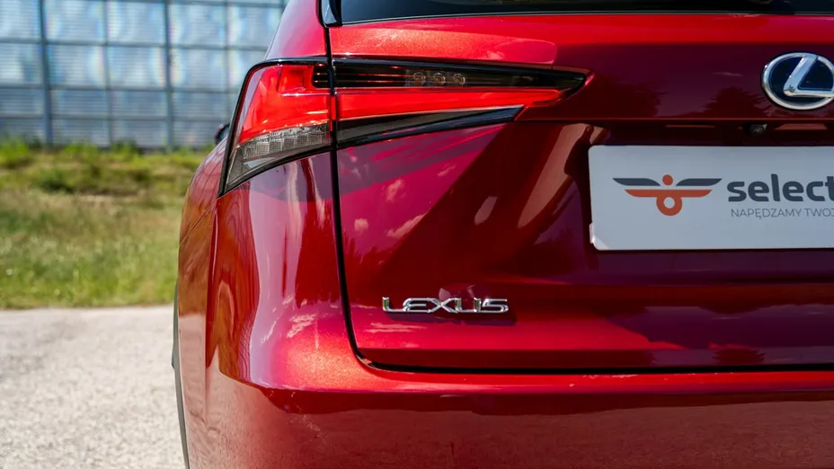 LEXUS NX -